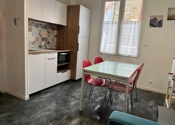 17 Rue Du Puits De La Place